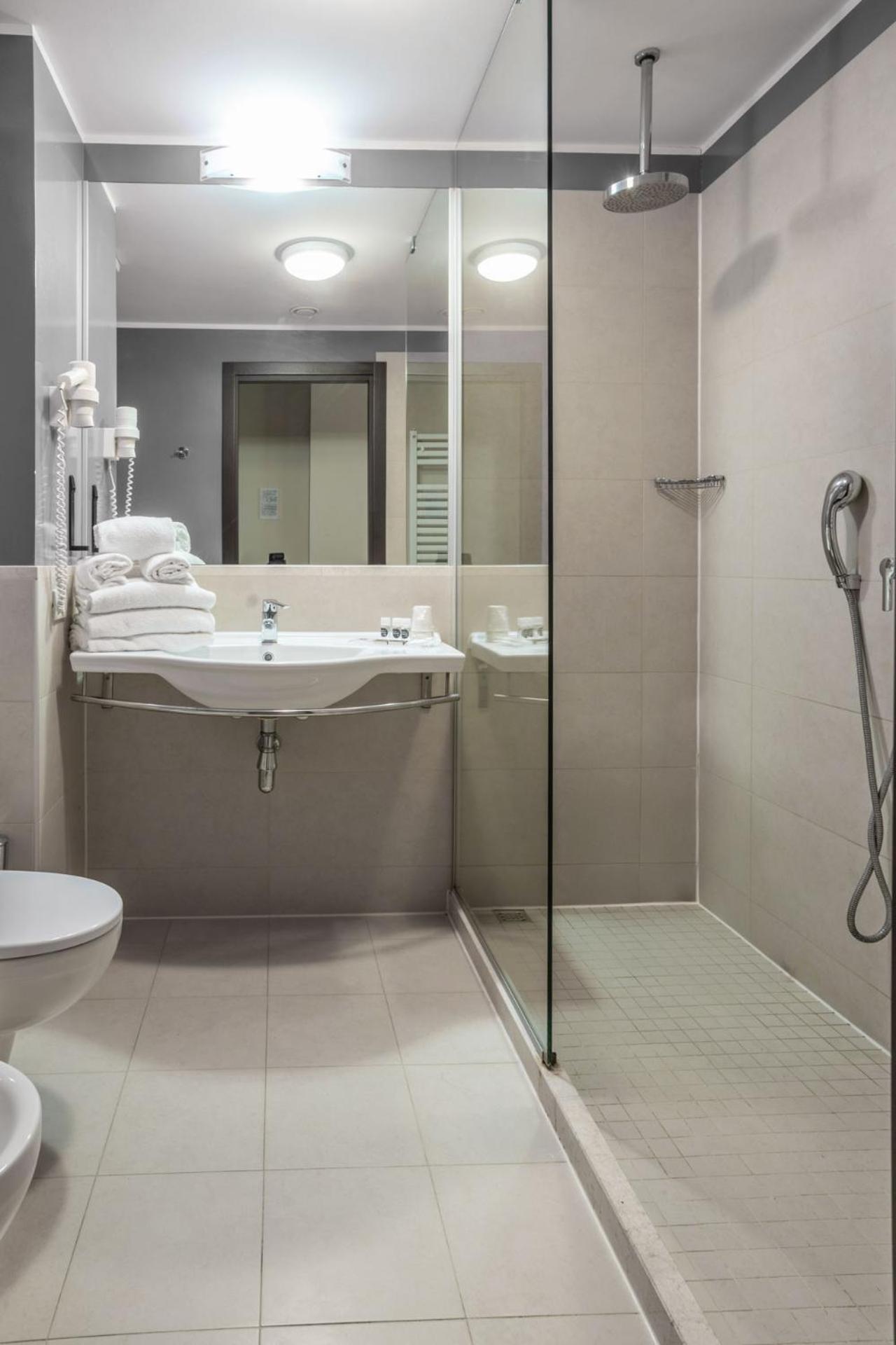 נגראר Kona Hotel Verona By Kleos Group Collection מראה חיצוני תמונה